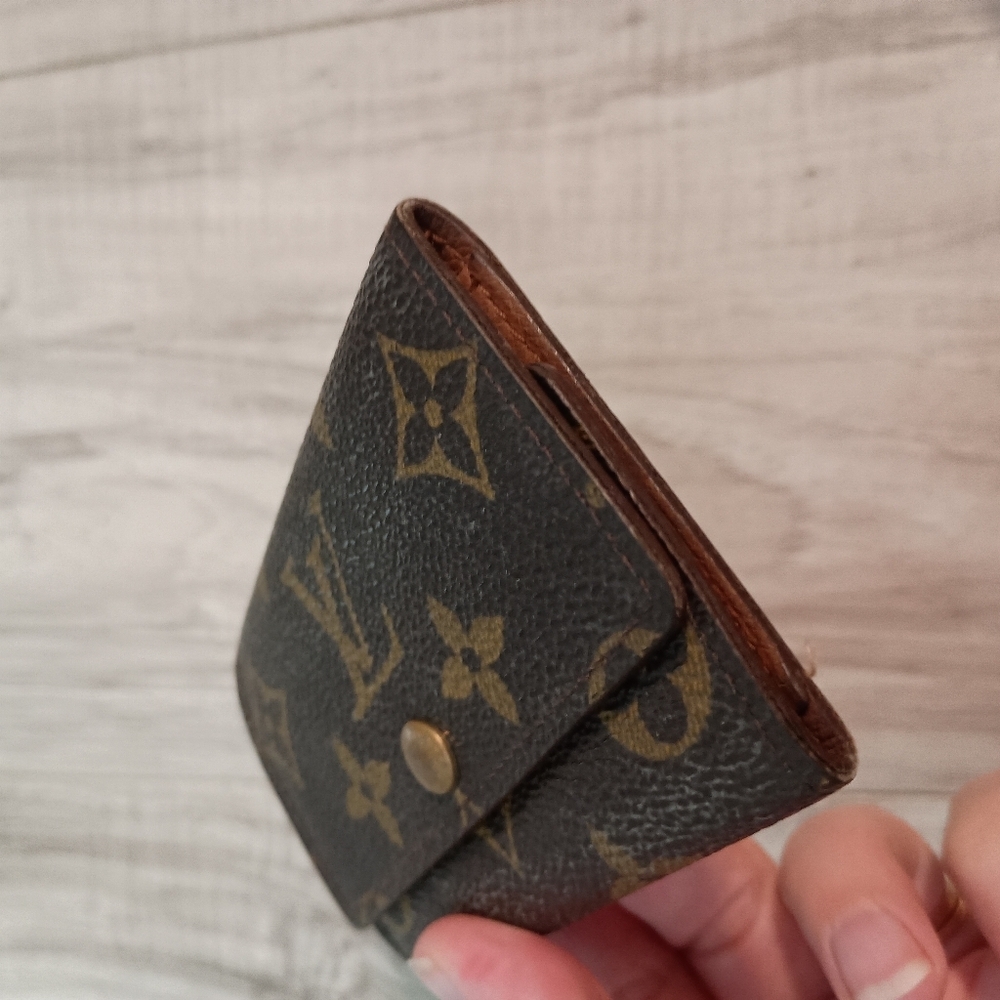 LOUIS VUITTON - Monogram  Key Case - Picture 3 of 10